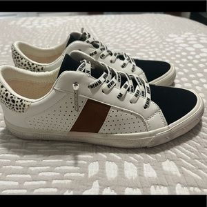 MMM Sneakers Size 8 New W/O Tags